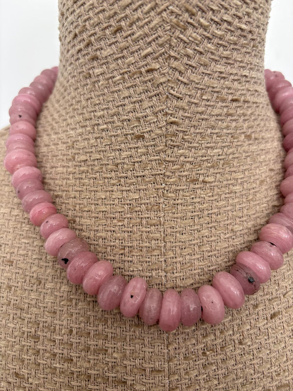 COLLAR-GARGANTILLA ROSA NATURAL REDONDO