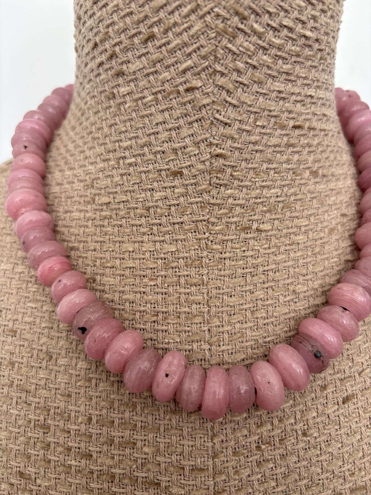 COLLAR-GARGANTILLA ROSA NATURAL REDONDO