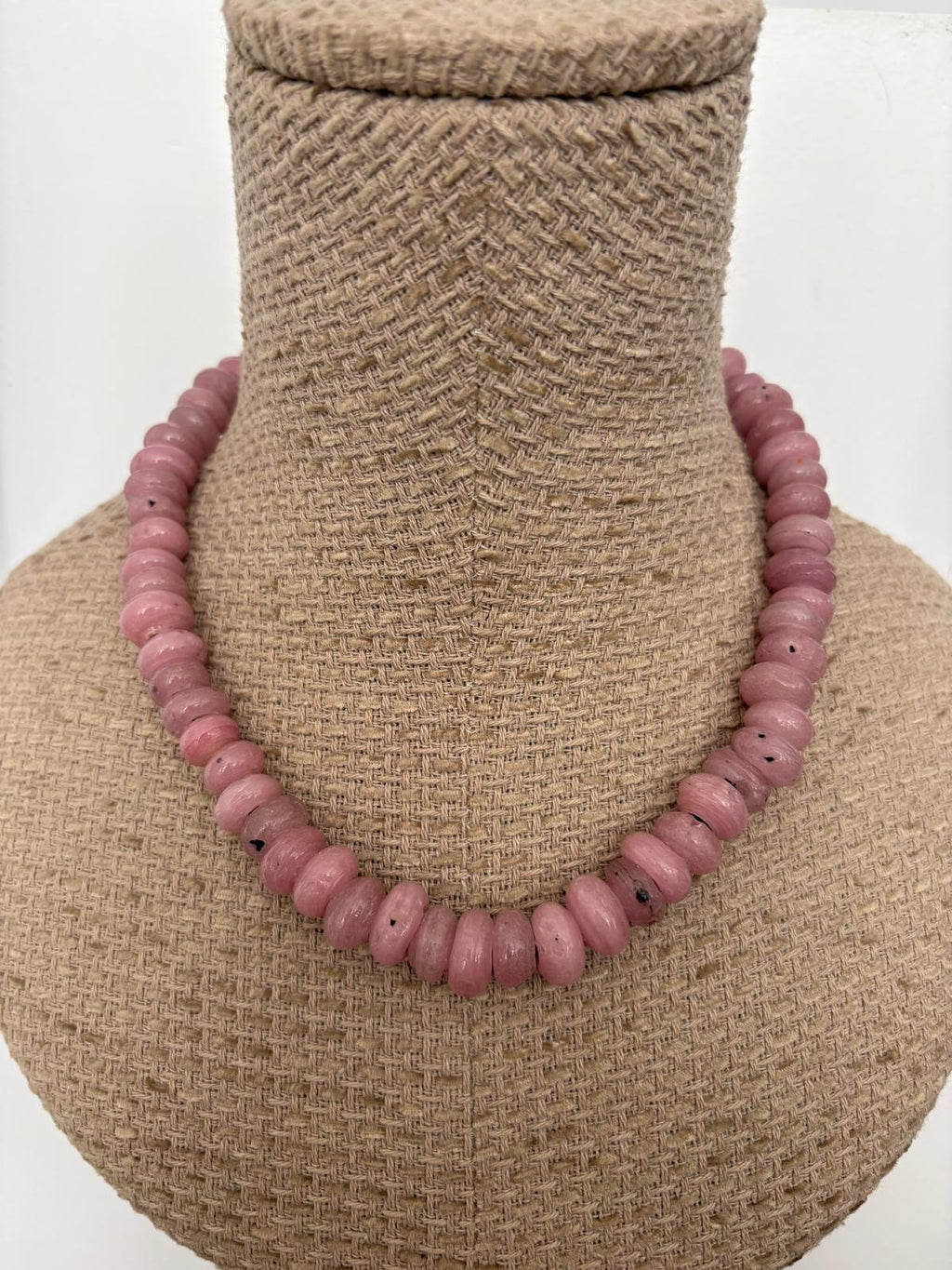 COLLAR-GARGANTILLA ROSA NATURAL REDONDO