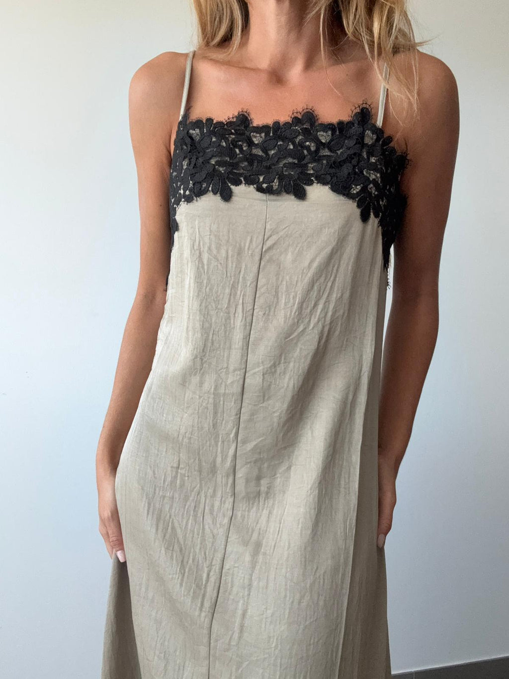 VESTIDO CÓCTEL MARFIL