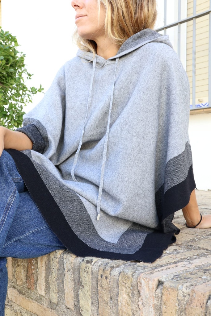 Poncho Alegría Gris