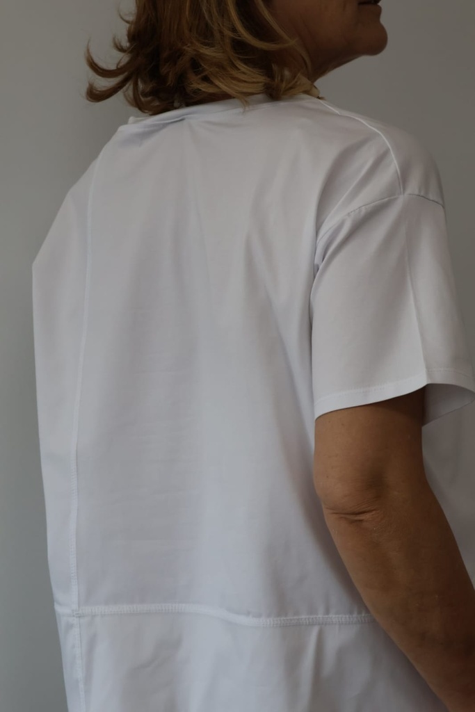 Camiseta MALACAI