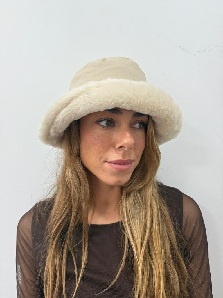 Gorro POLAR Marfil