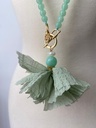 Collar Clavel Flor Tejido Verde Manzana