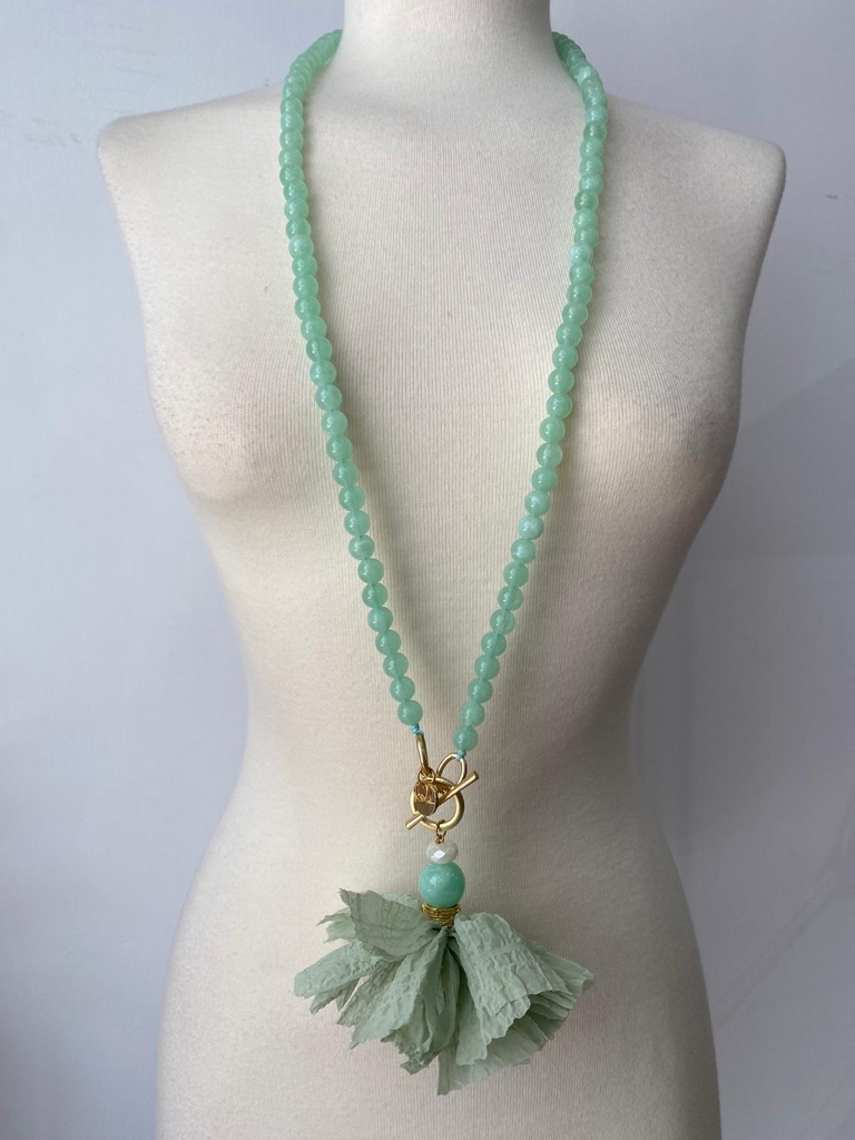 Collar Clavel Flor Tejido Verde Manzana
