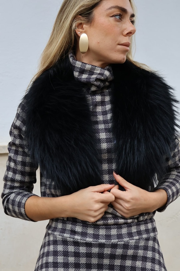 Cuello Piel Natural-Negro