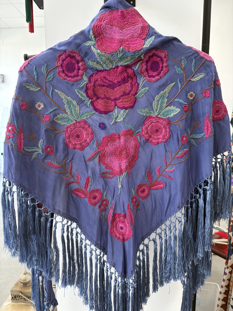 Mantón VOLANTE. azul