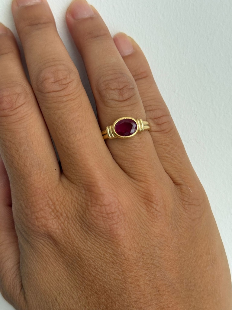 Anillo DORIAN Ovalado Rosa