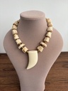 COLLAR CUERNO MARFIL