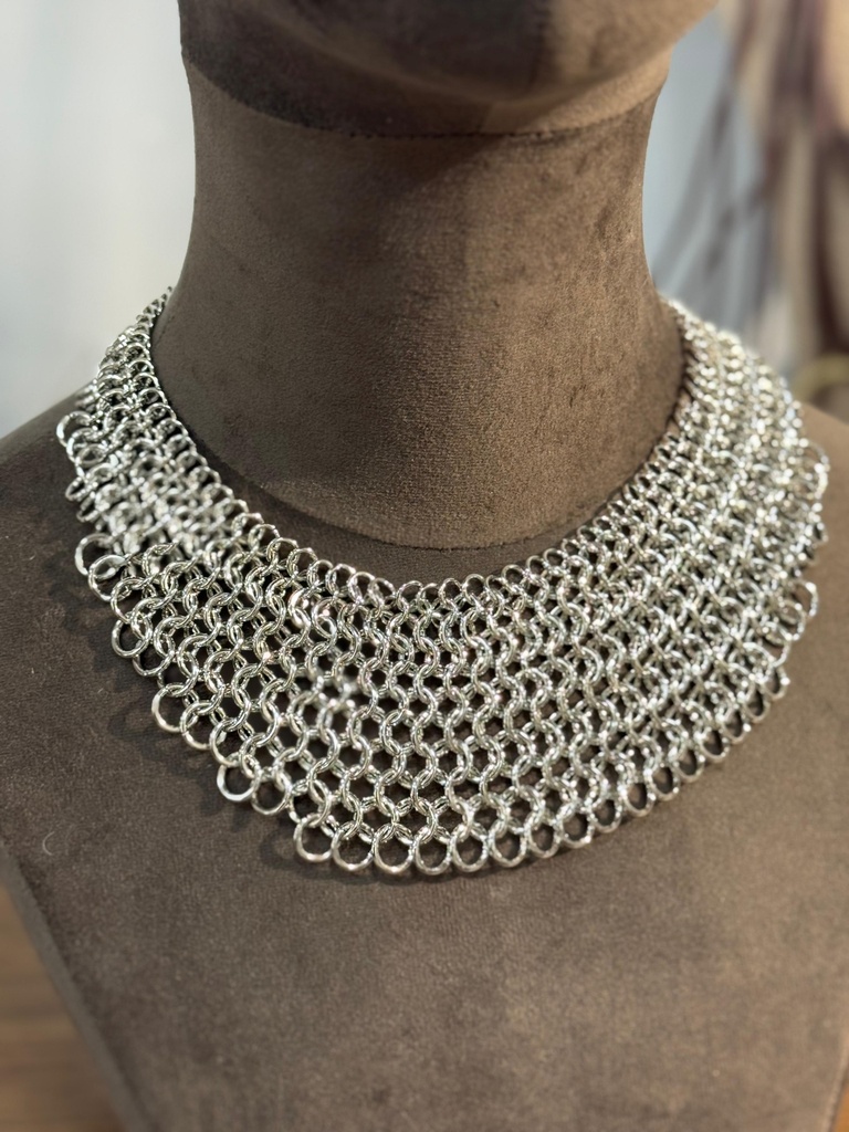 COLLAR CERCADO PLATEADO