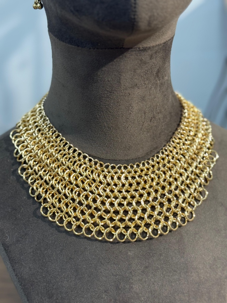 COLLAR CERCADO DORADO