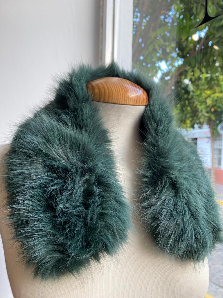 Cuello Pelo Verde Oscuro