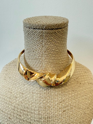 Collar RETORCIDA