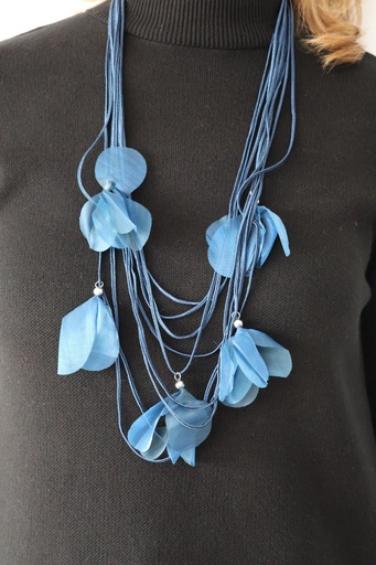 Collar PETALOS Azul