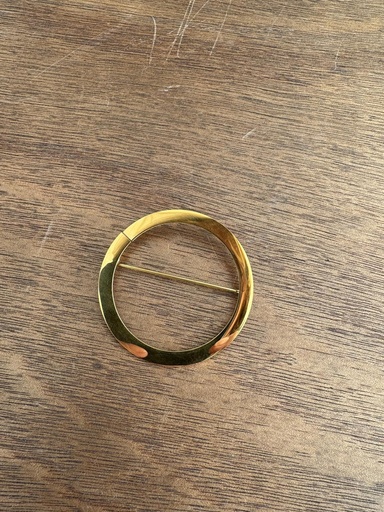 Broche ARO Abierto Dorado