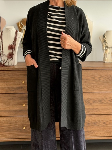 [JNJ0771NG] Abrigo LURTA Negro